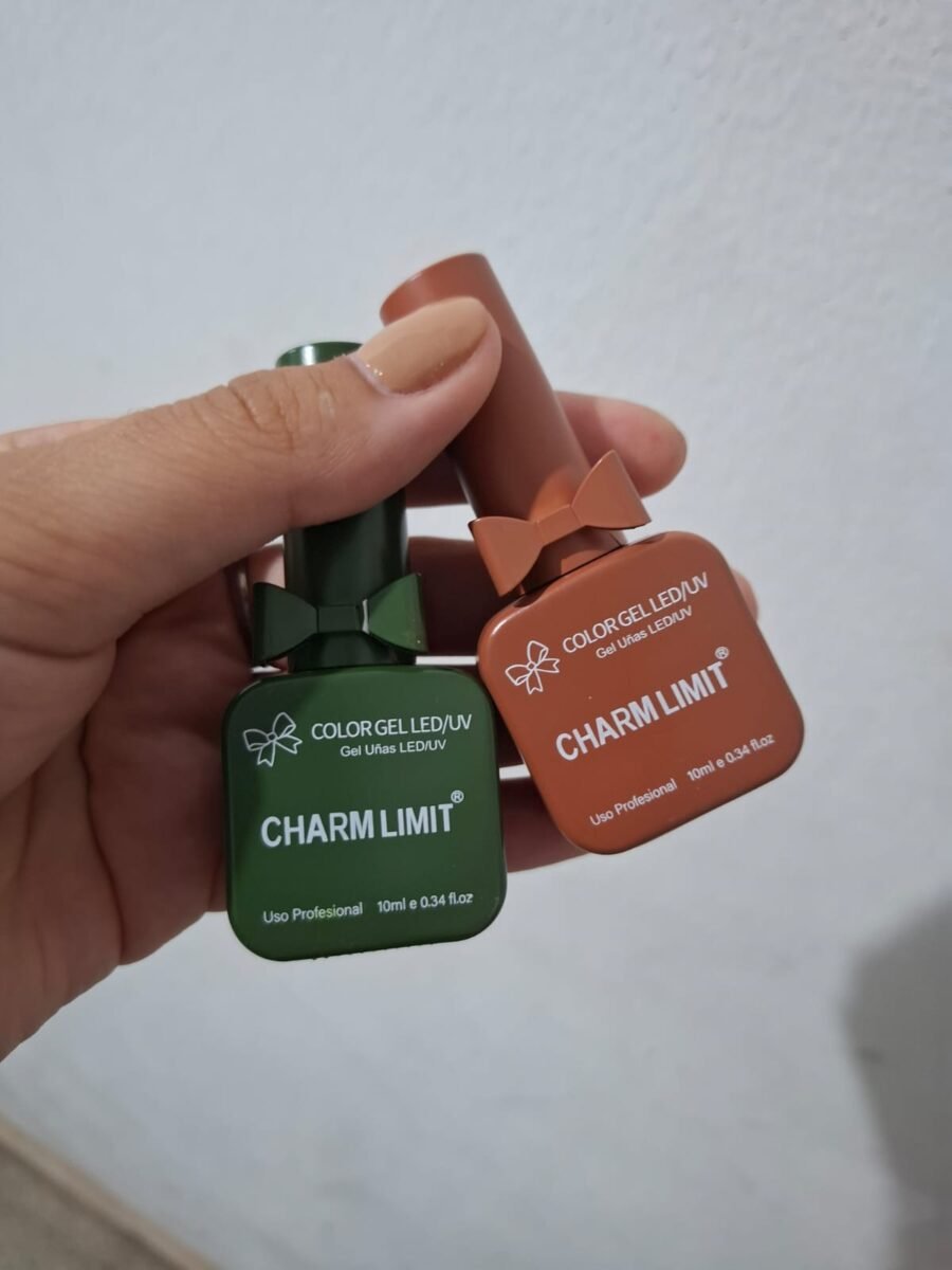 Esmalte semi moño Charm Limit